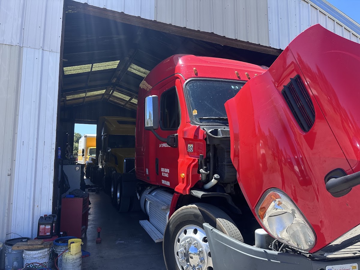 Jm Truck & Equipment Repair LLC work