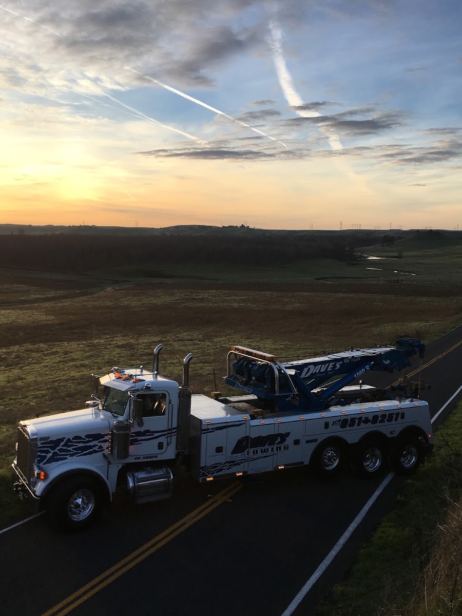 Dave's Towing Service Inc