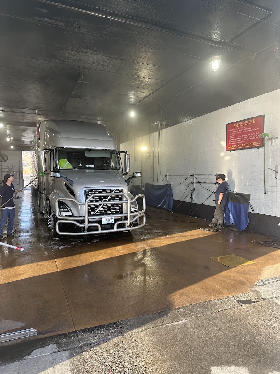 Blue Beacon Truck Wash - Wheeler Ridge work