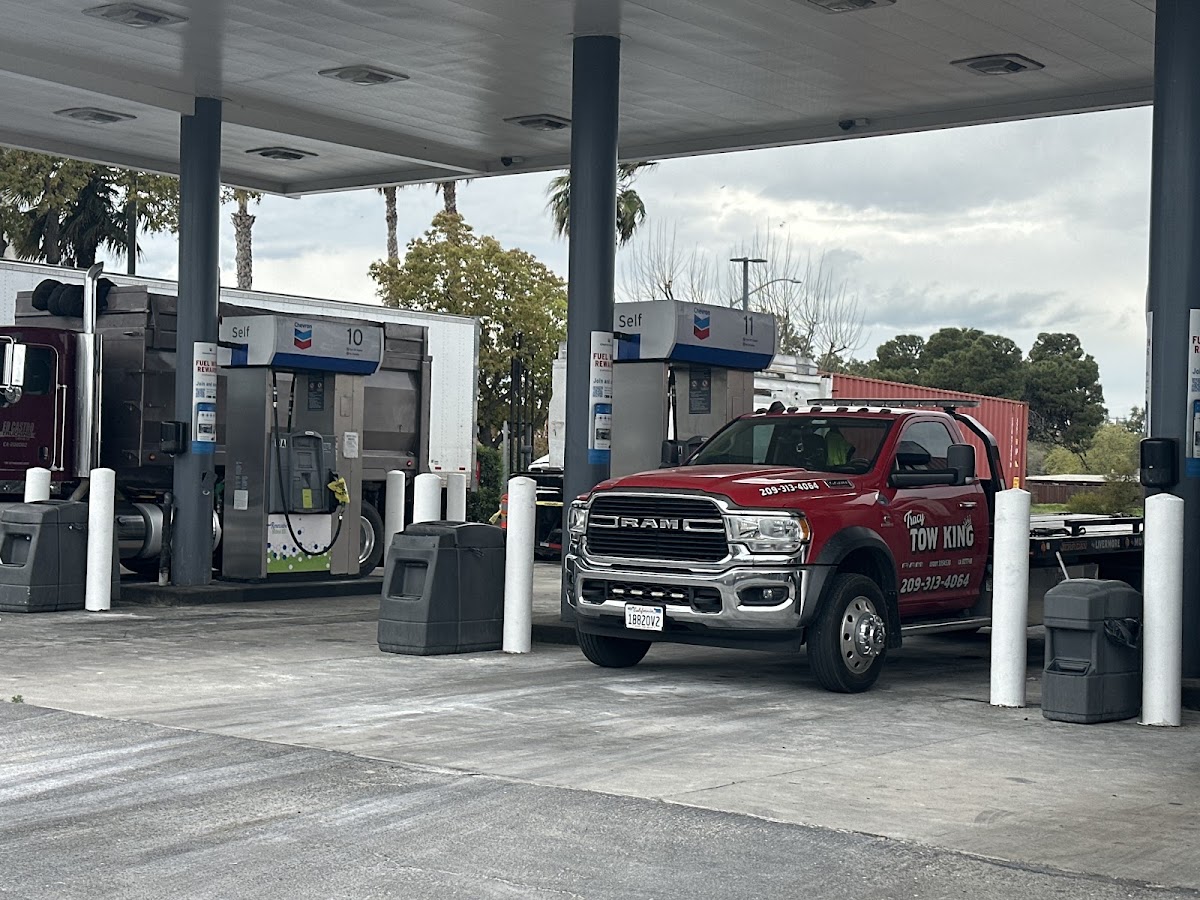 Tracy Truck & Auto Stop (wash)
