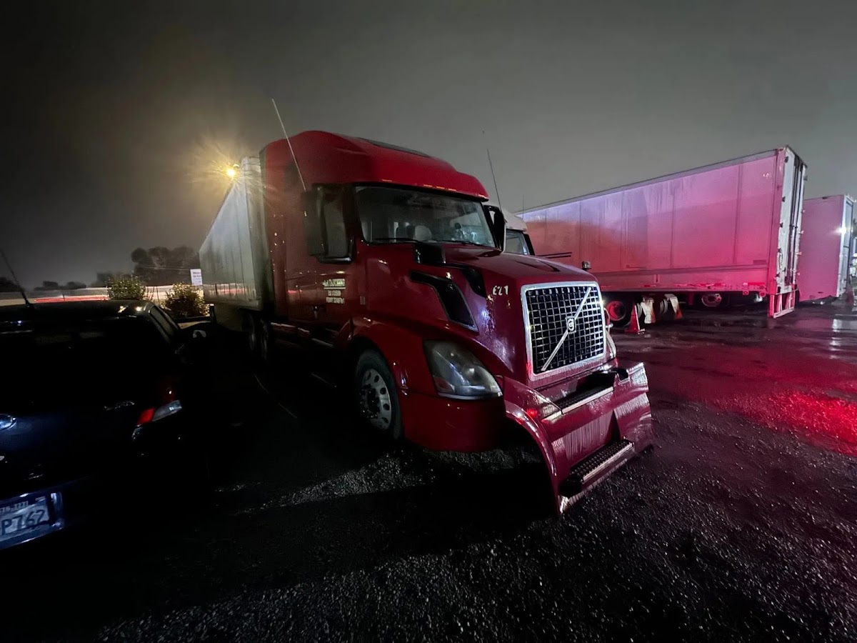 Top Source Truck and Trailer Repair