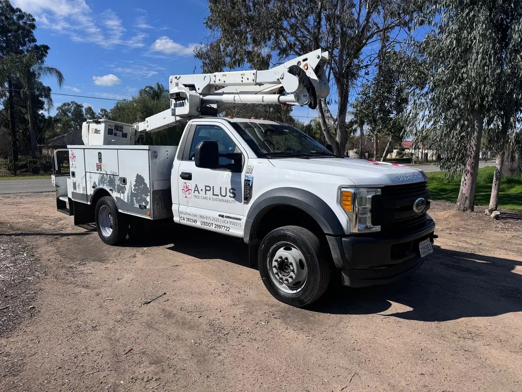 Top Source Truck and Trailer Repair work