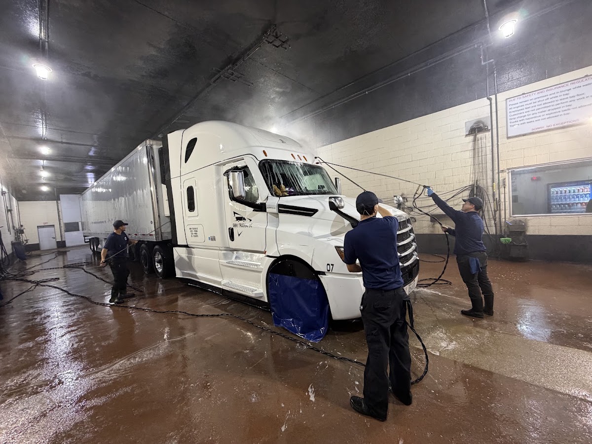 Blue Beacon Truck Wash - Flag City work