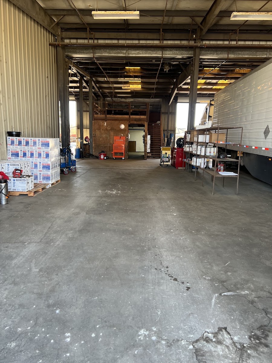 D&V Heavy Duty Truck Repair work