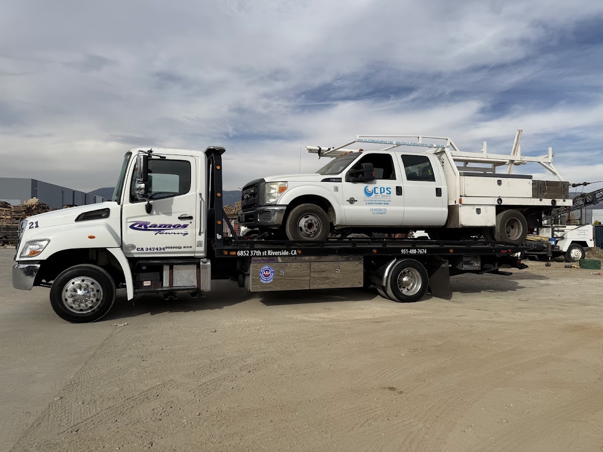 Ramos Heavy Duty RV Commercial Towing work