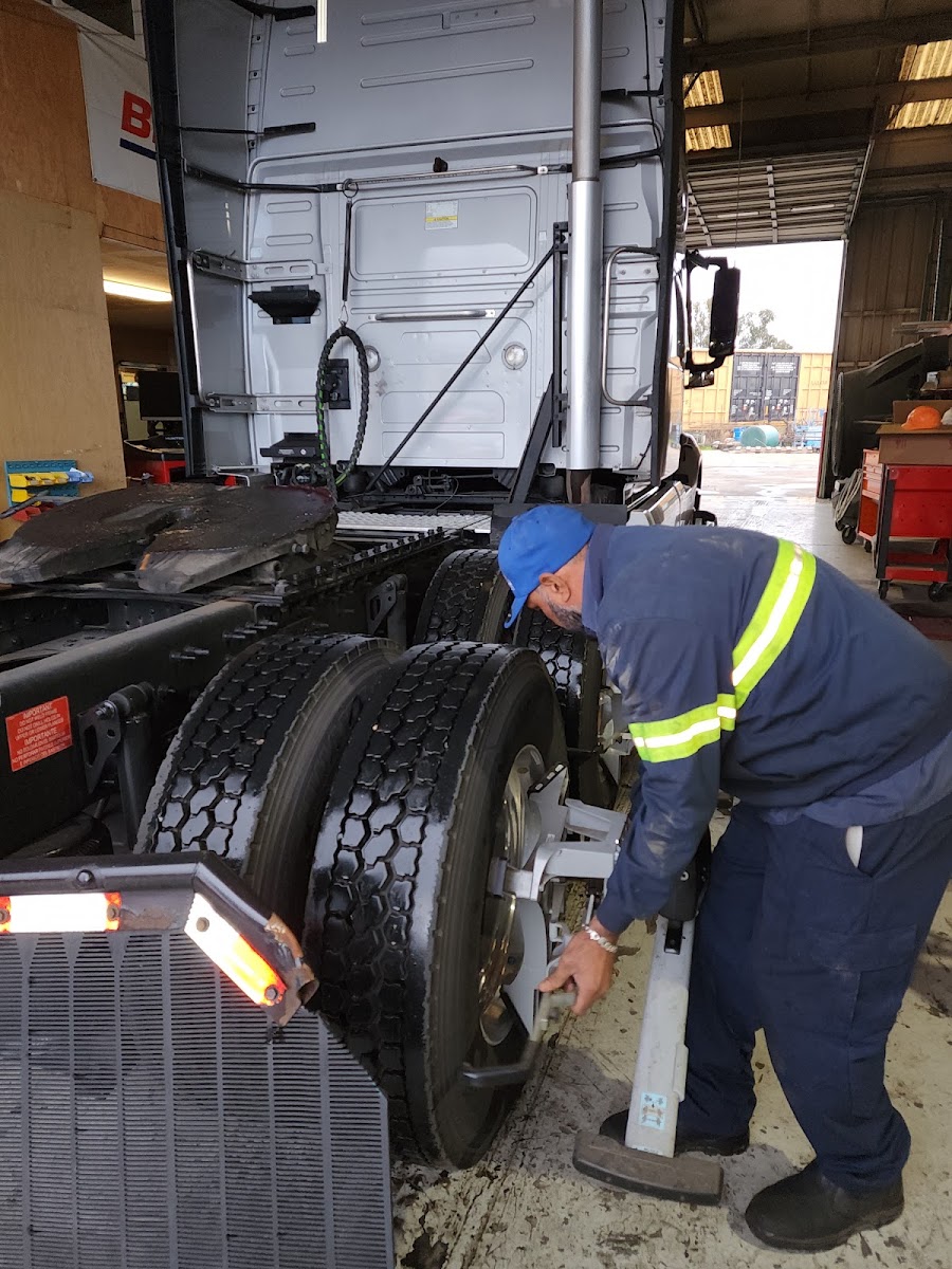 Premium Truck and Trailer Repair Inc work