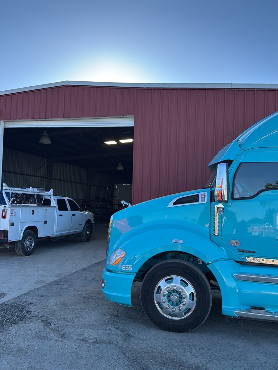 Brothers Truck & Trailer Repair & Road Service work