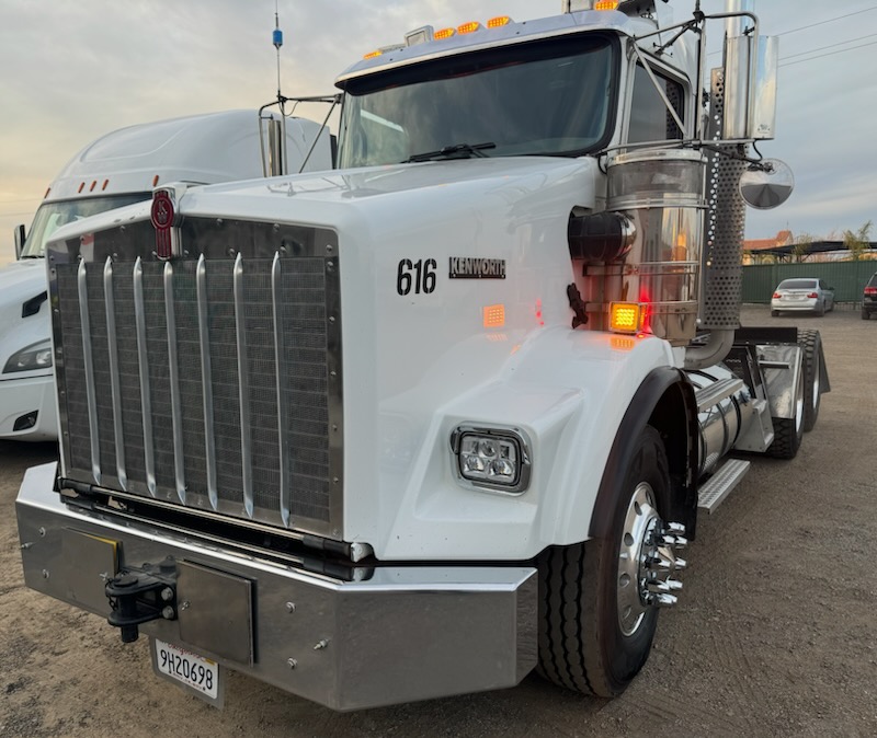 Gomez CARB Clean Truck Check & Mobile Service work