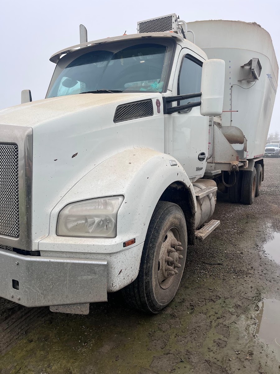 A&F Truck Repair and Service work