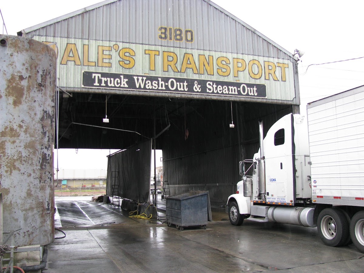 Dale's Transport Truck Wash work