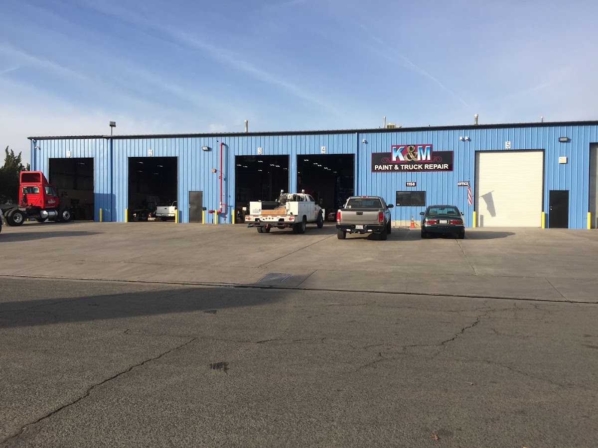 K & M Paint and Truck Repair