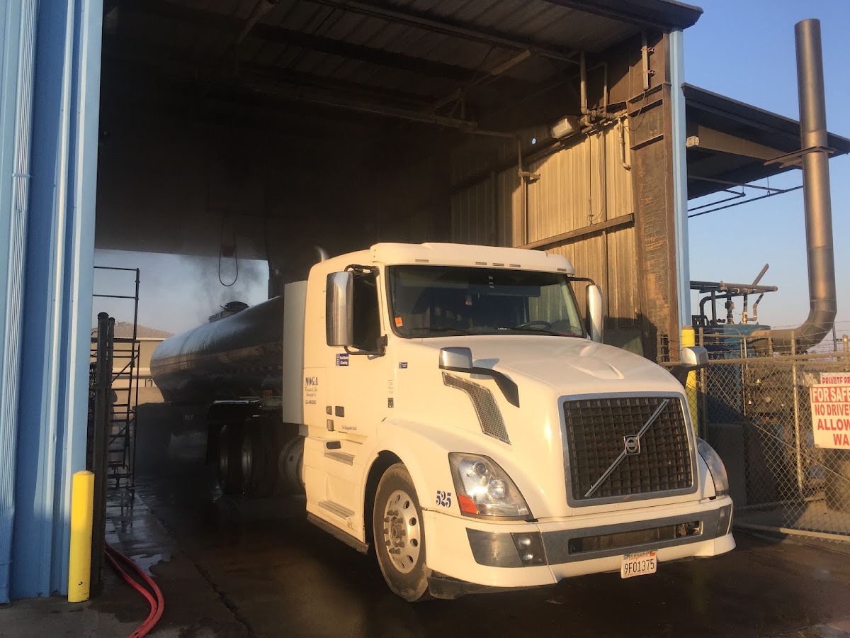 K & M Paint and Truck Repair work