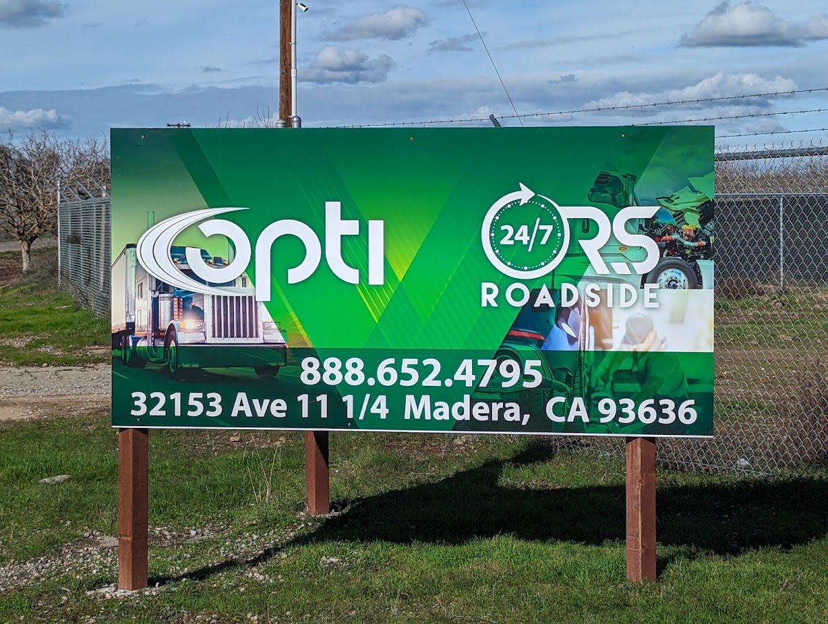 24/7 Road Service Truck & Trailer