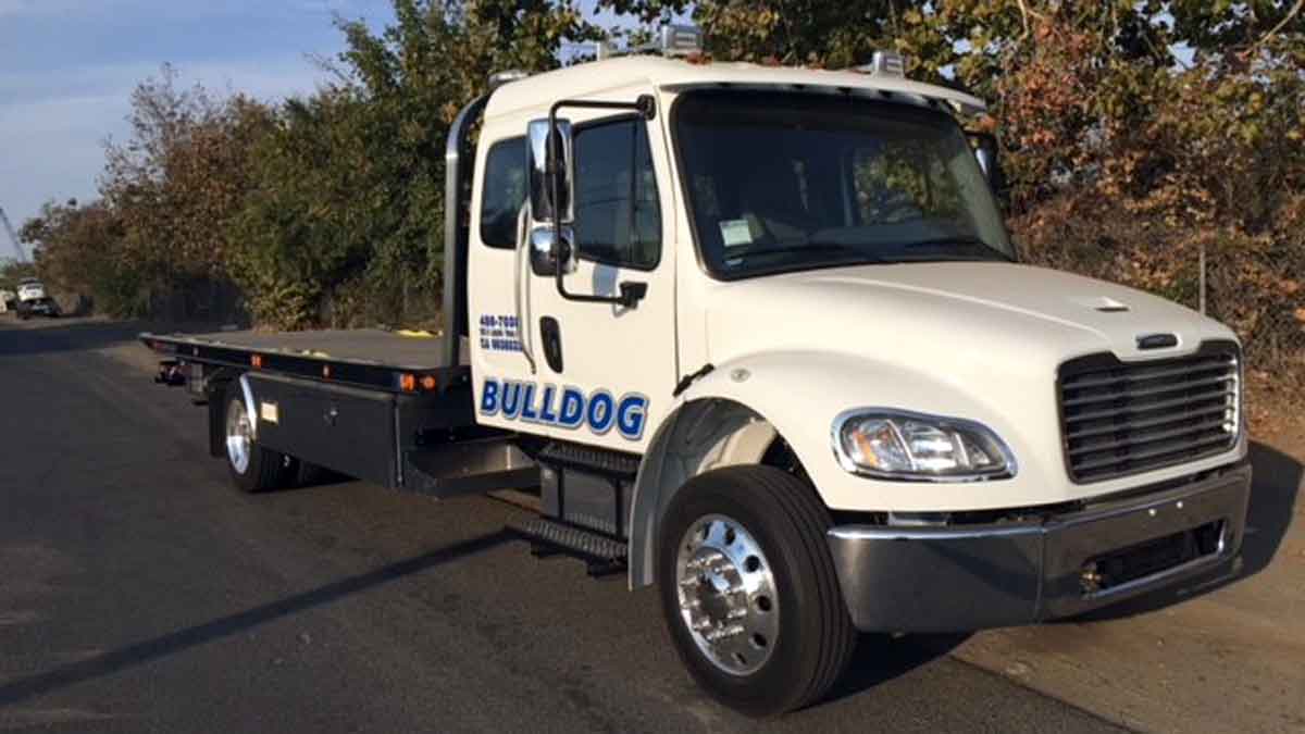 Bulldog Towing Service work