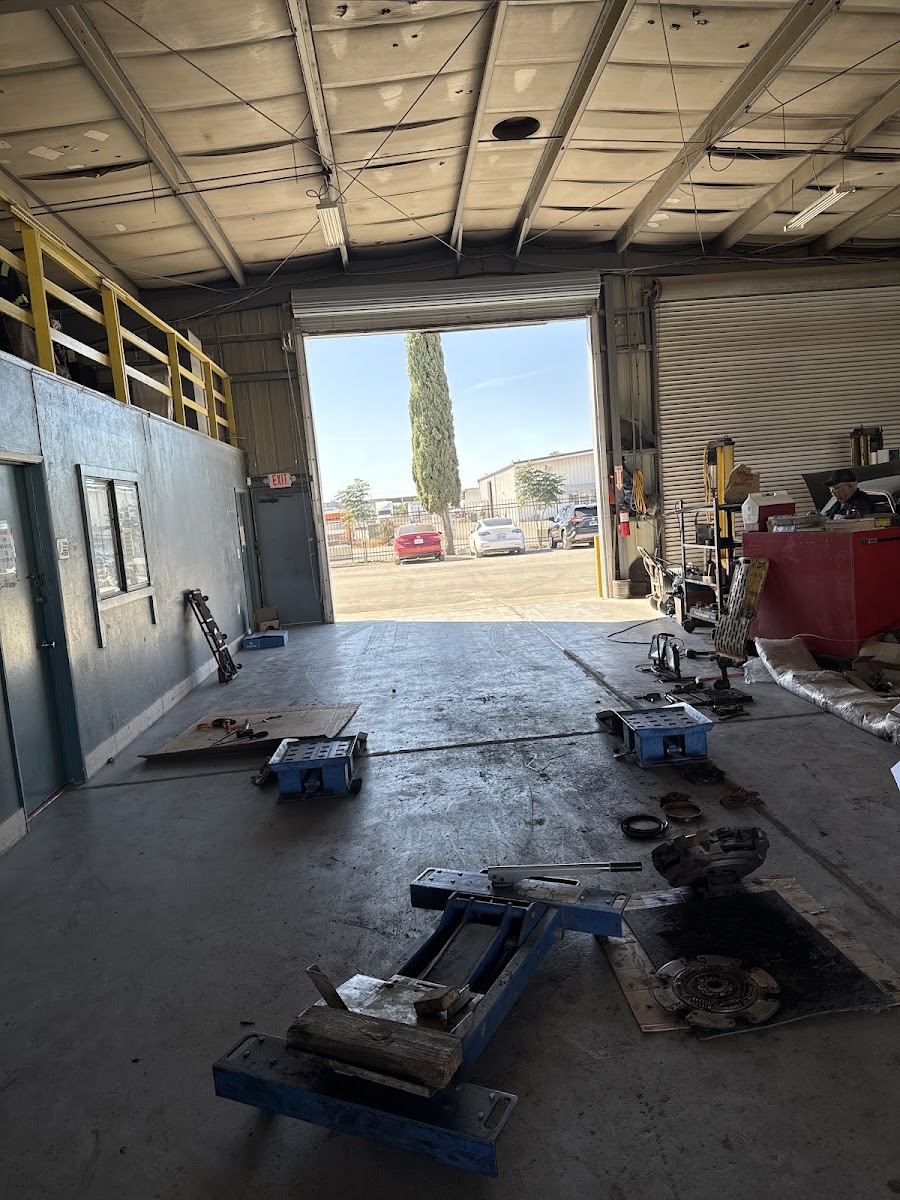 American Truck & Trailer Repair and Towing work