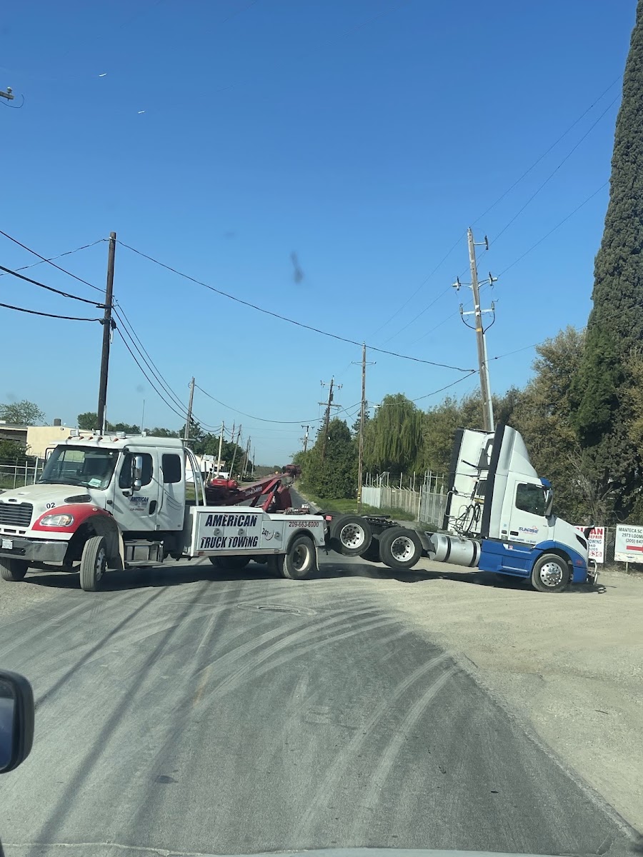 American Truck & Trailer Repair and Towing work