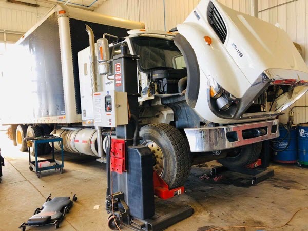 Modesto Truck & Trailer Repair Inc work