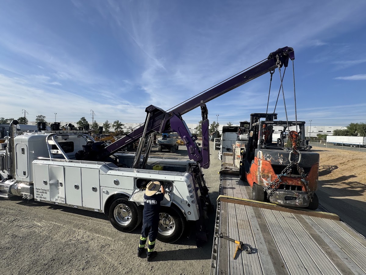 Ramos Heavy Duty Towing Service work