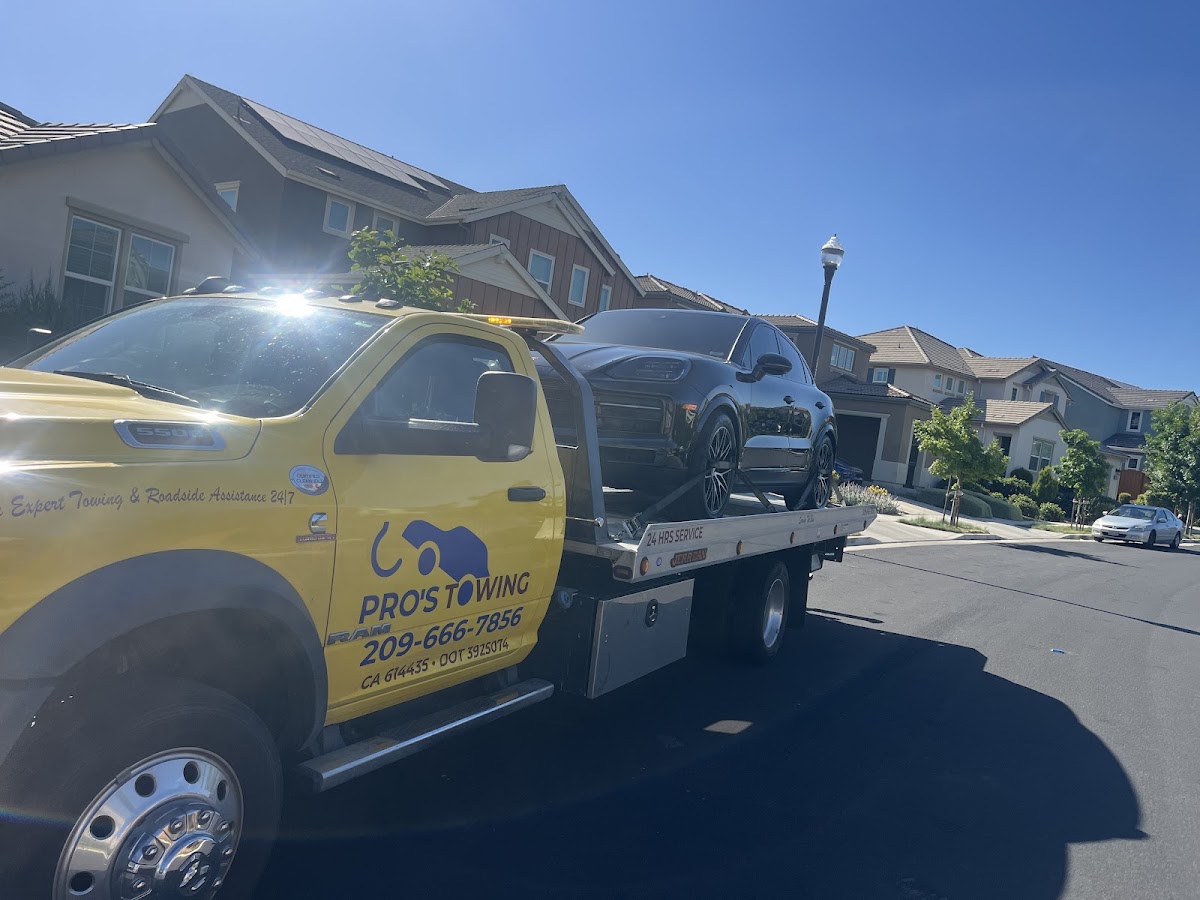 Pro's Towing
