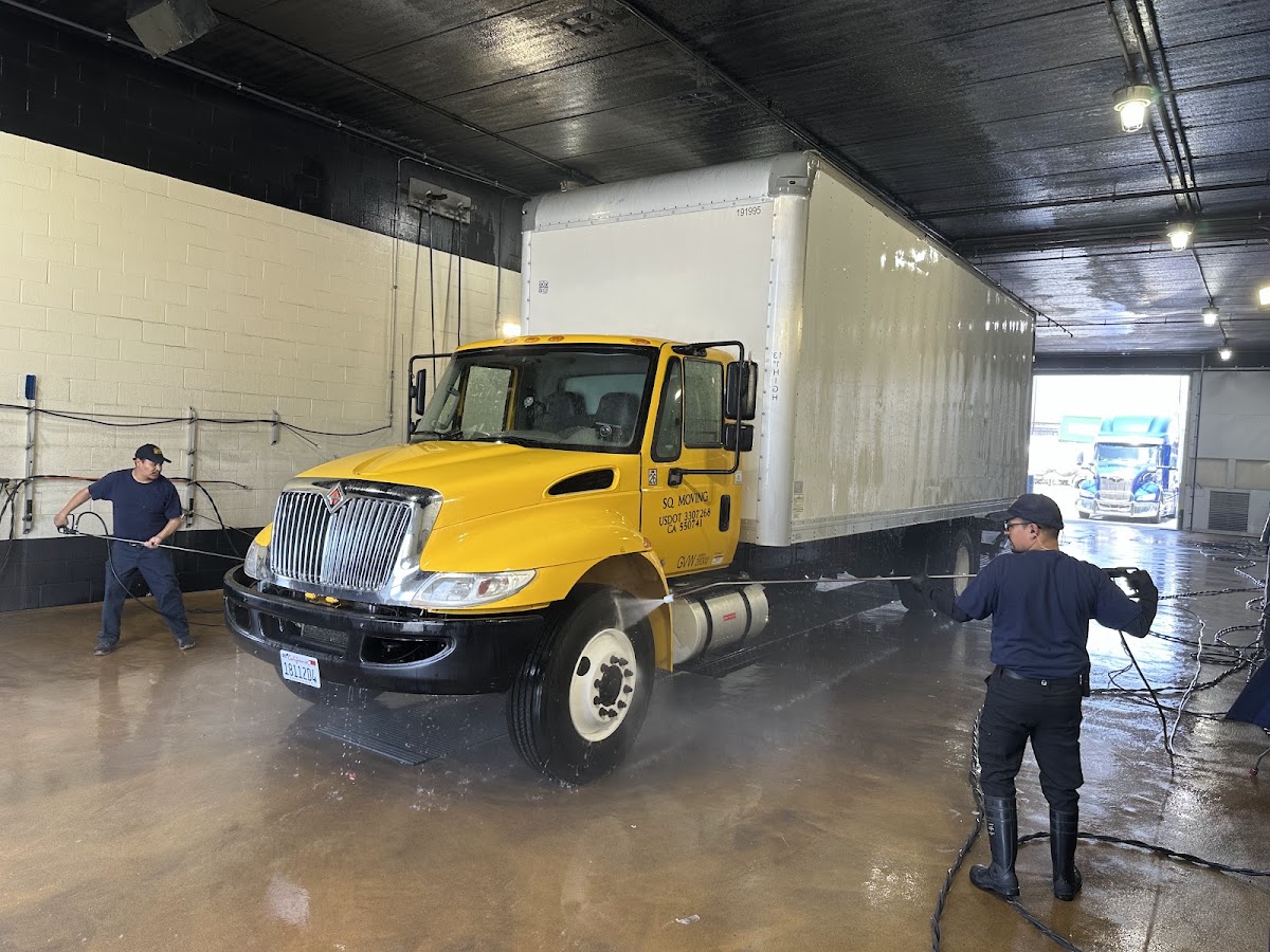 Blue Beacon Truck Wash of Los Angeles work