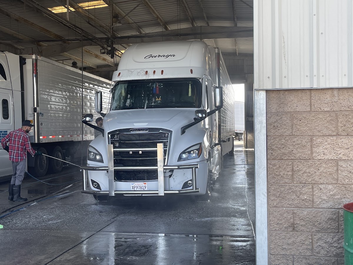 Golden State Truck Wash work