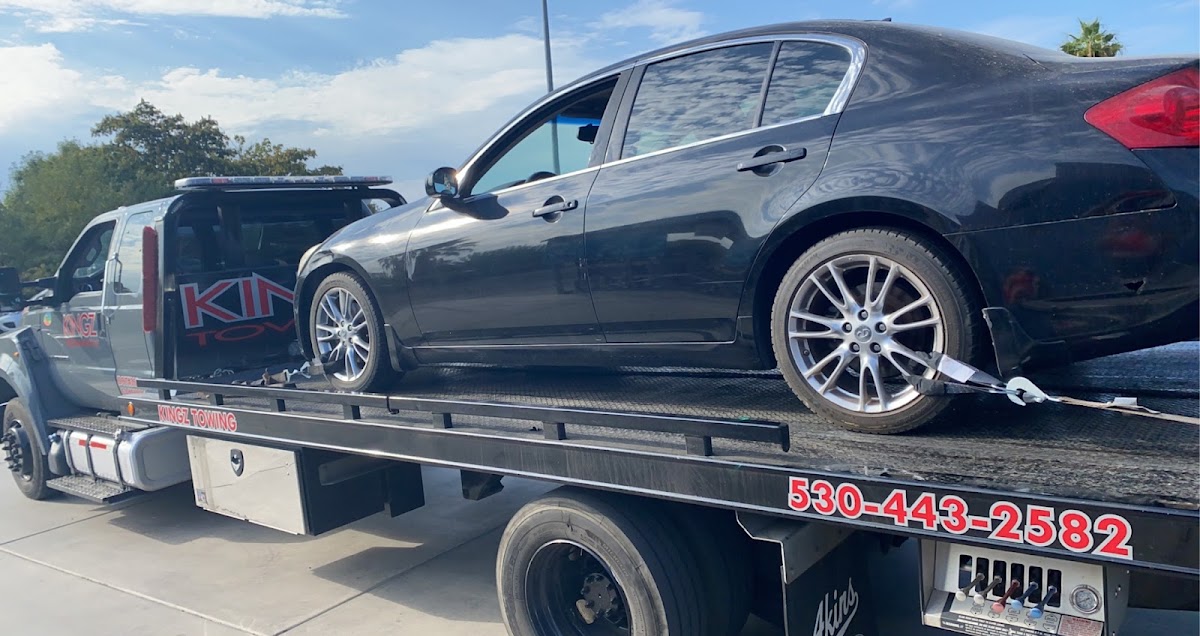 King'z Towing LLC work